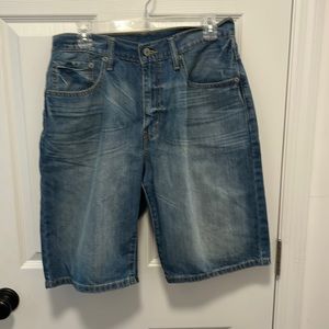 Men’s Levi Short